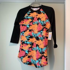 Lularoe Randy tee